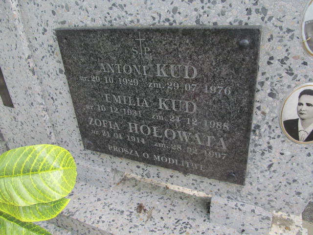 Emilia Kud 1931 Przeworsk - Grobonet - Wyszukiwarka osób pochowanych